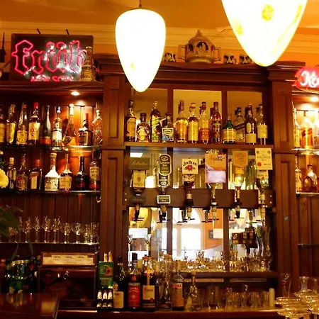 凯瑟霍夫韦塞尔酒店 酒店 韦塞尔