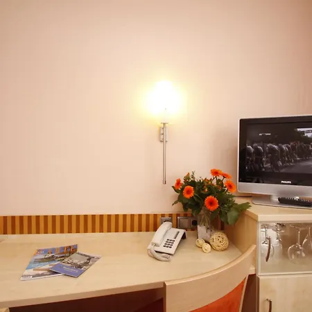 Отель Kaiserhof Везель