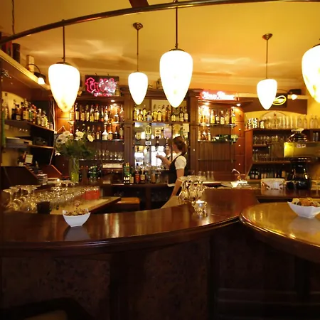 Отель Kaiserhof 3*