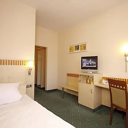 מלון Kaiserhof 3*